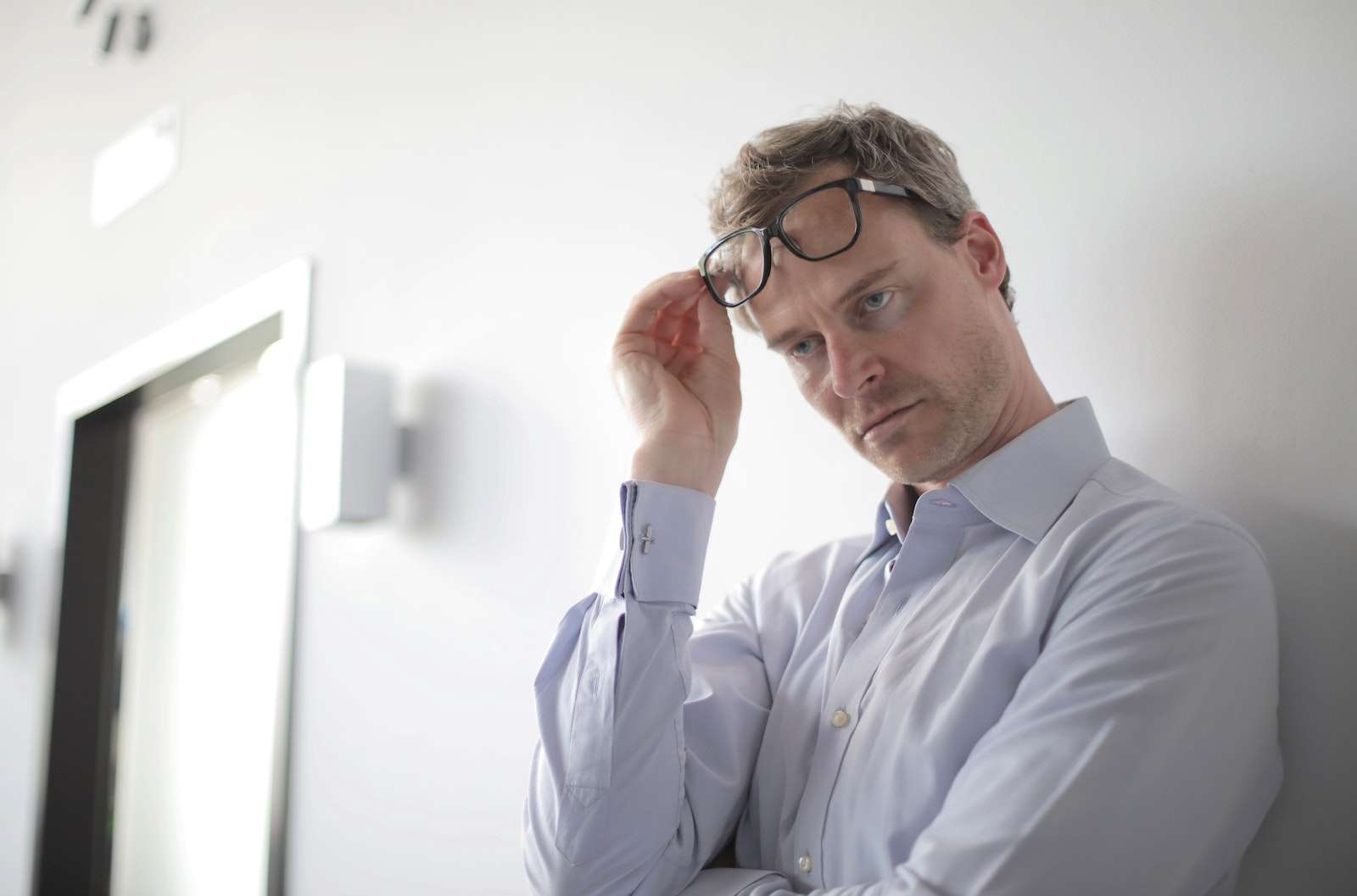 How to Reduce Anxiety - The Ultimate Guide 1 How to Reduce Anxiety - The Ultimate Guide