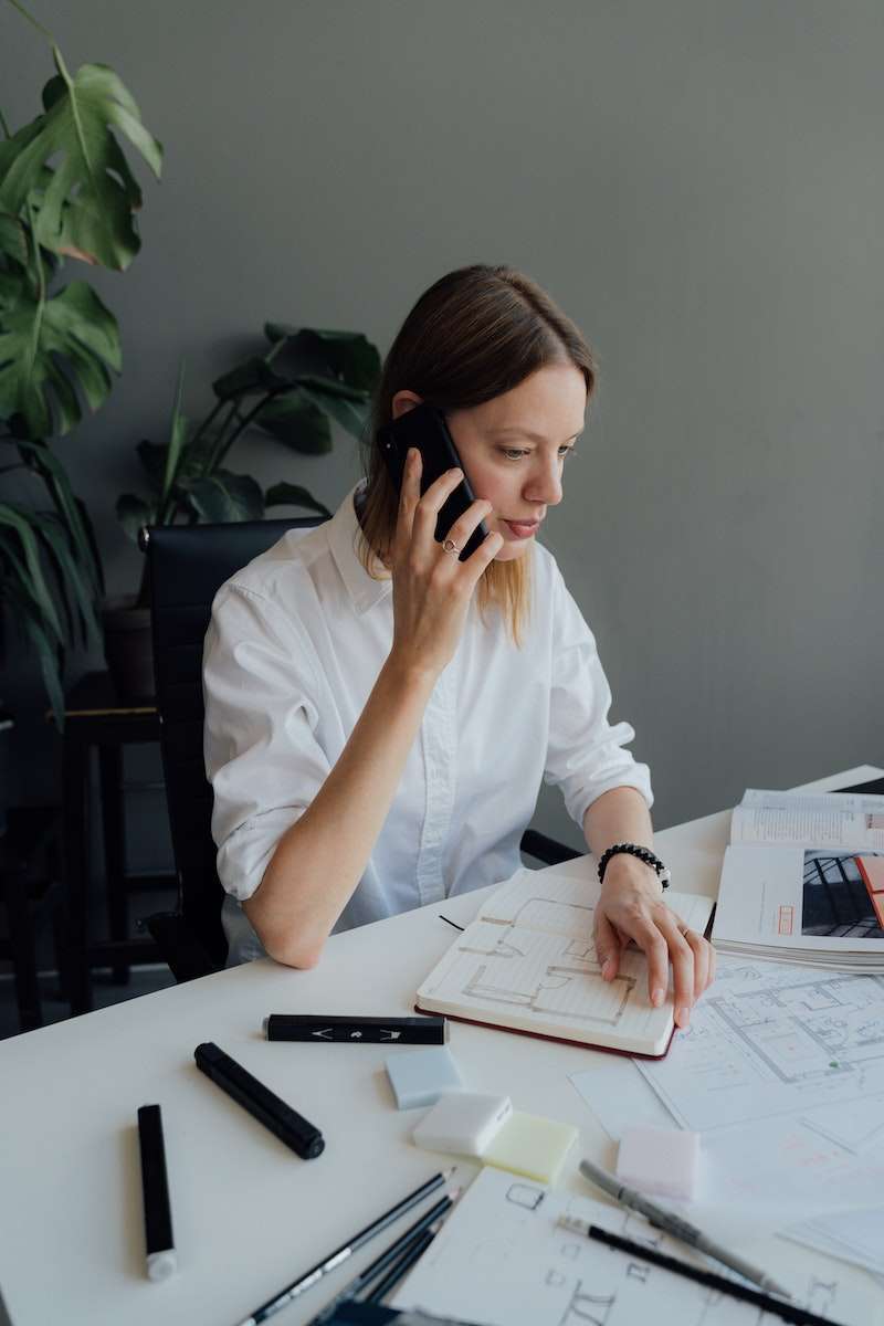 Phone Anxiety Guide: 76 Tips to Conquer Your Fear of Talking on Phone 12 Signs and Symptoms of Phone Anxiety