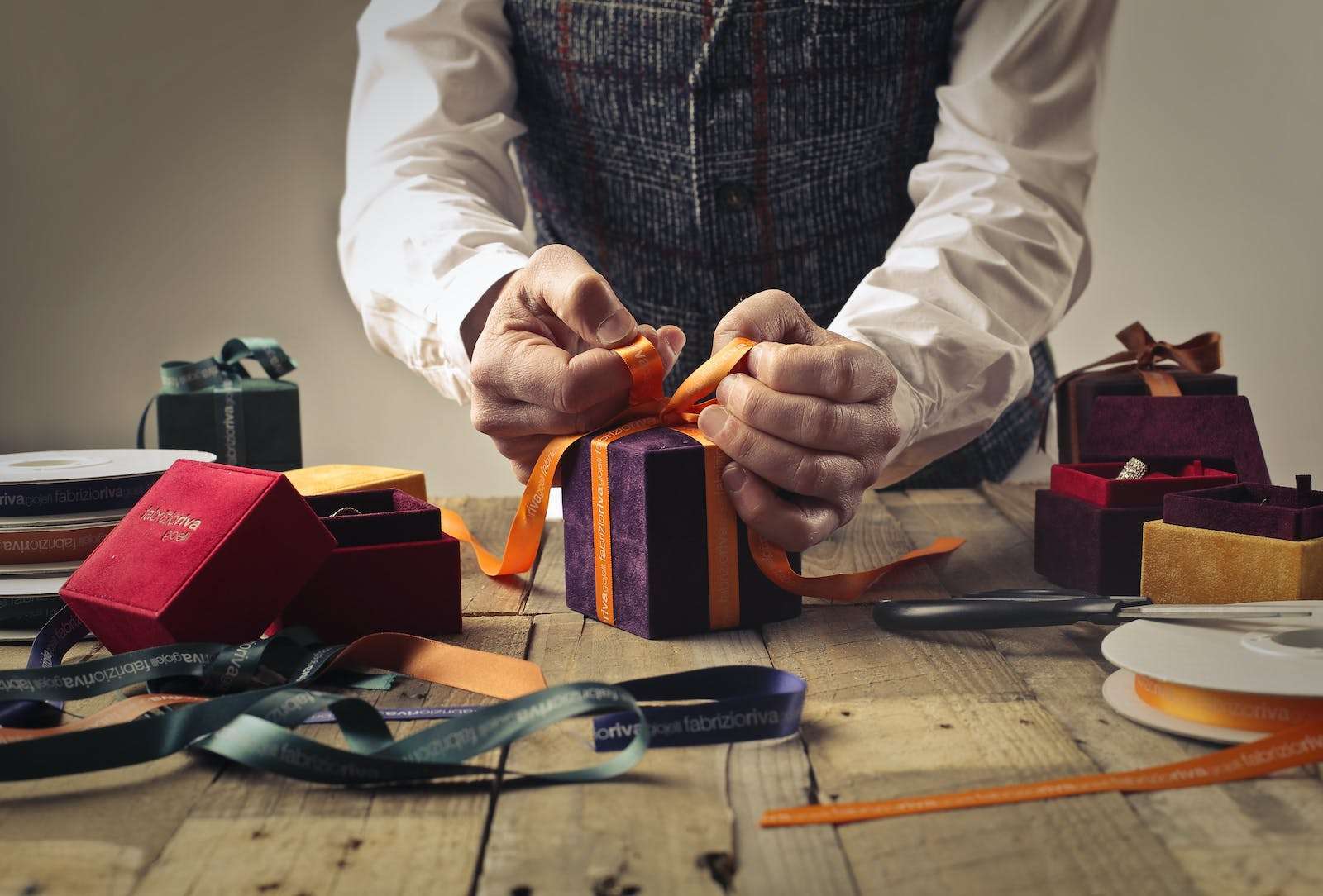 Factors to Consider When Choosing Team Motivation Gifts
