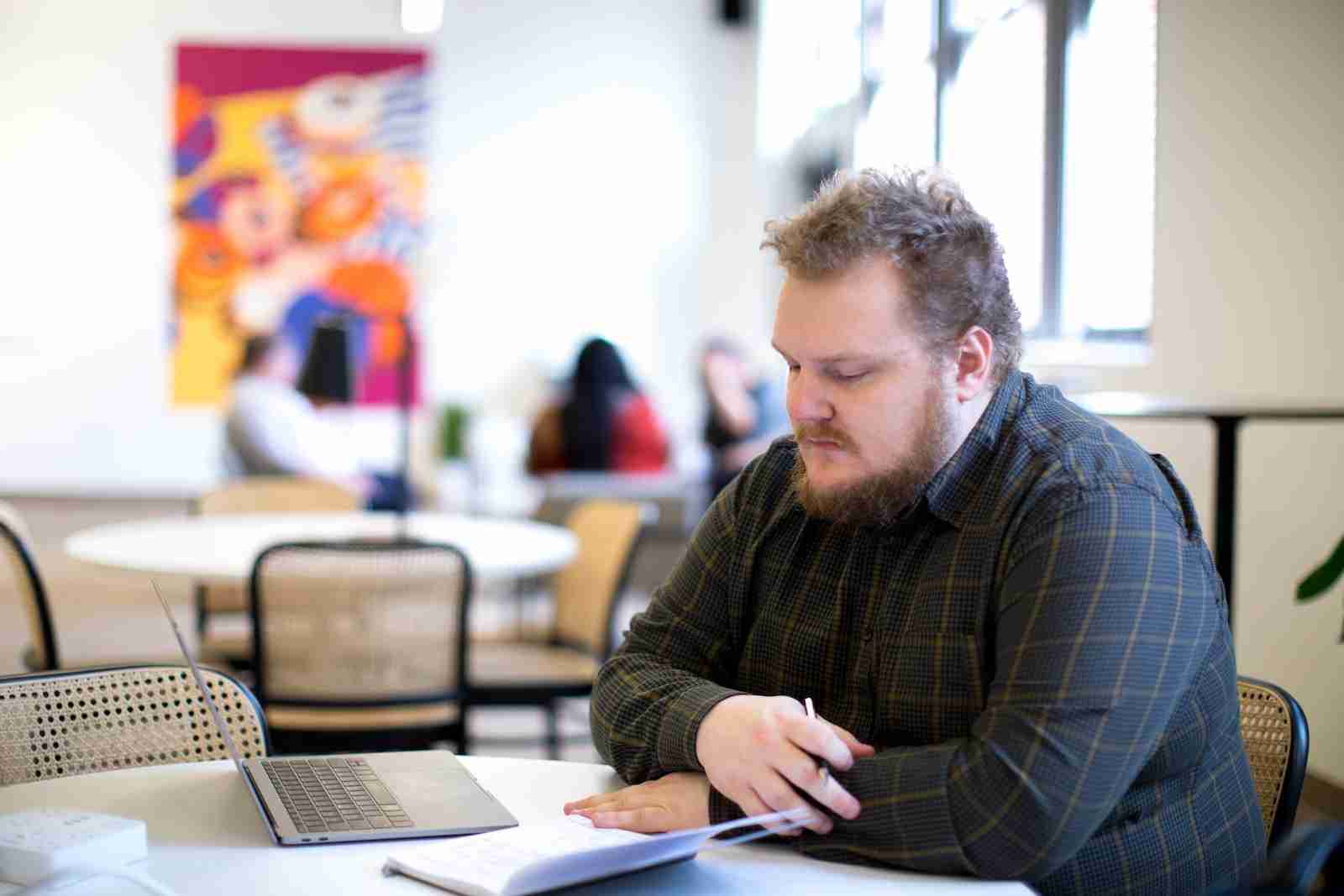 How to Deal With Low Motivation in an Employee