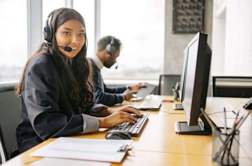 How to Implement Customer Relationship Management in Telecommunications (Scientific View) 3 How to Implement Customer Relationship Management in Telecommunications (Scientific View)
