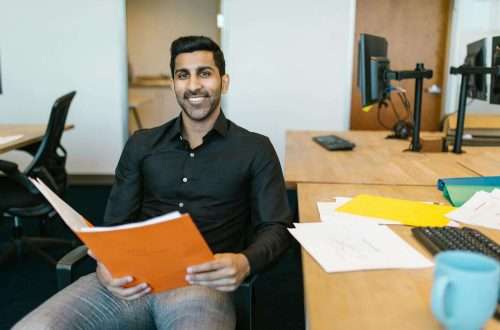 How to Develop a Smiling Habit for Accountants (9 Electrifying Tips) 19 How to Develop a Smiling Habit for Accountants (9 Electrifying Tips)